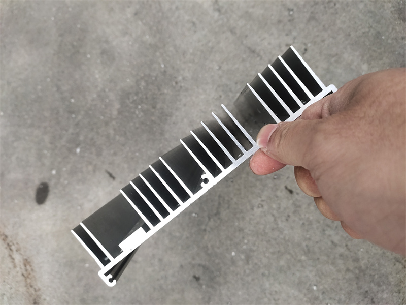 電源散熱片宅男在线免费观看