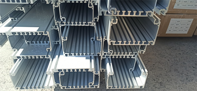 工業宅男在线免费观看開模擠壓