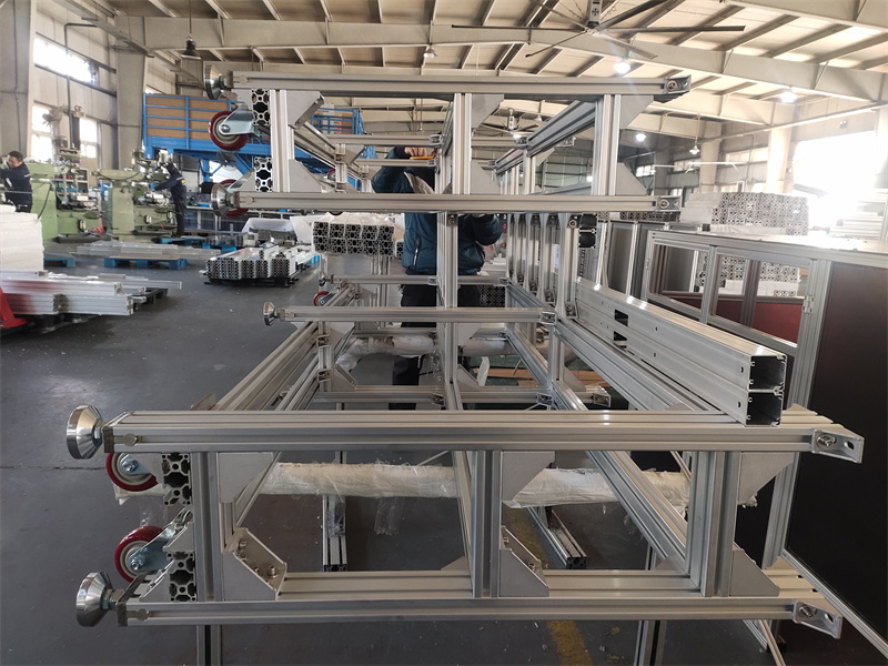 設備機架宅男在线免费观看